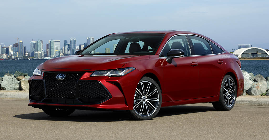 https://www.pedal.ir/wp-content/uploads/2020/05/toyota-avalon-1.jpg