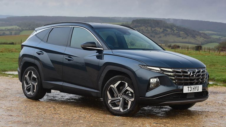 Hyundai Tucson front static 767x432 - مقایسه کامل دو کراس اوور محبوب: هیوندای توسان در برابر لکسس NX