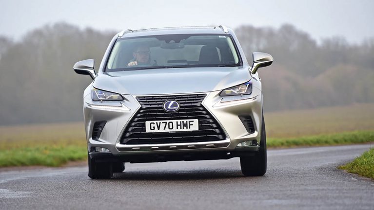 Lexus NX 2 767x432 - مقایسه کامل دو کراس اوور محبوب: هیوندای توسان در برابر لکسس NX