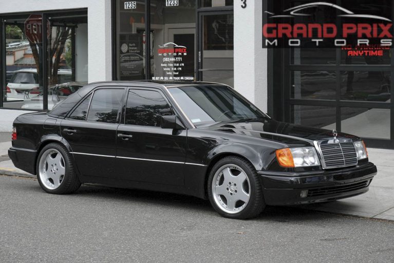 Mercedes Benz 500E 1 767x512 - داستان جالب تولید مرسدس 500E با کمک پورشه