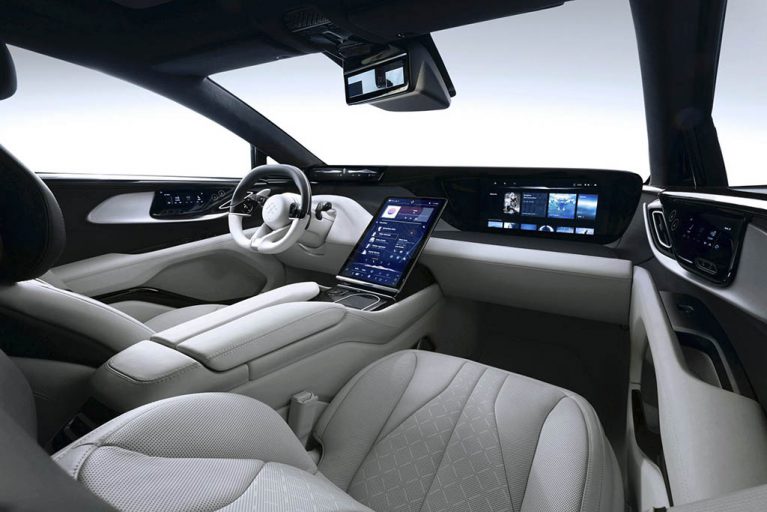 Faraday Future FF 91 production interior 3 767x512 - نمایشگر 27 اینچی برای سرنشینان عقب فارادی فیوچر