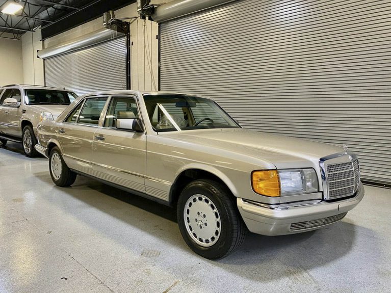 یک مرسدس بنز S کلاس مدل 1985 چقدر می‌ارزد؟