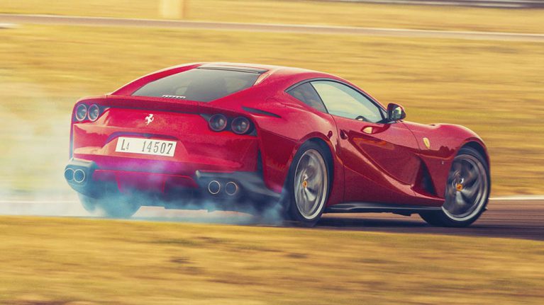 ferrari 767x431 - پیشرانه 12 سیلندر تنفس طبیعی فراری حفظ می‌شود؟!