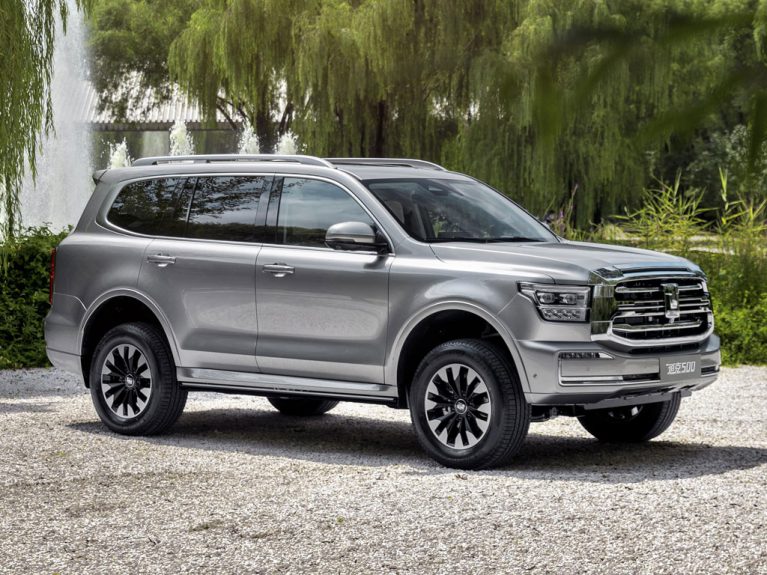 معرفی کامل تانک 500 یا لندکروزر چینیها در نمایشگاه چنگدو