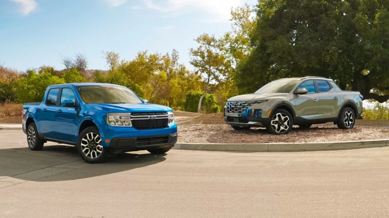 2022 ford maverick group hero 767x431 - فورد ماوریک در برابر هیوندای سانتاکروز: کدام وانت بهتر است؟