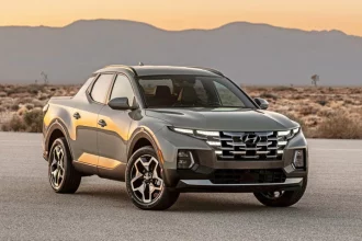 2022 hyundai santa cruz f34 fe 618211 717 330x220 - فورد ماوریک در برابر هیوندای سانتاکروز: کدام وانت بهتر است؟