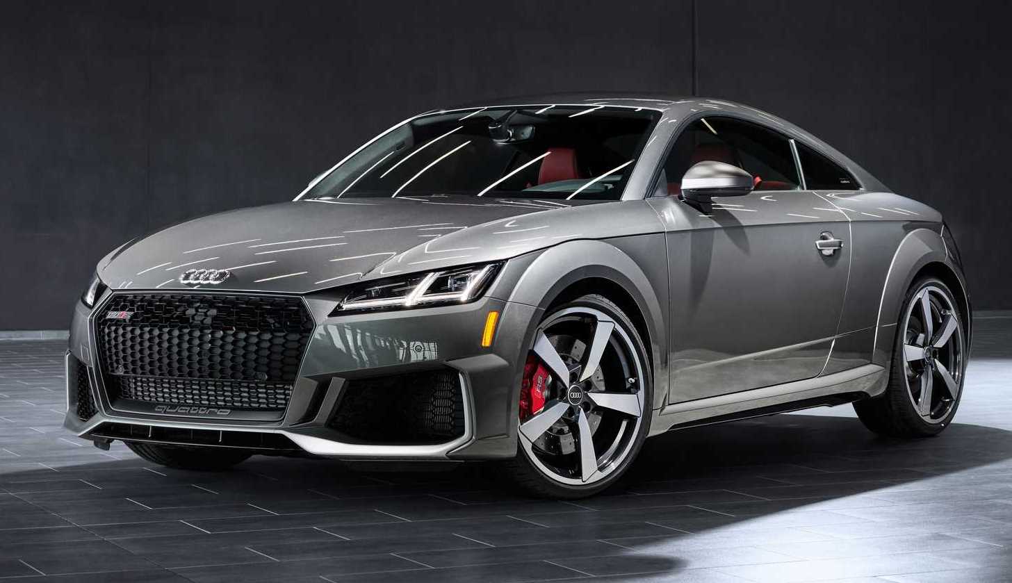 2022 audi tt rs heritage edition stone gray metallic with crimson red leather and jet gray stitch 1 - آئودی TT هریتیج ادیشن رونمایی شد؛ آغاز خداحافظی با یک اسطوره