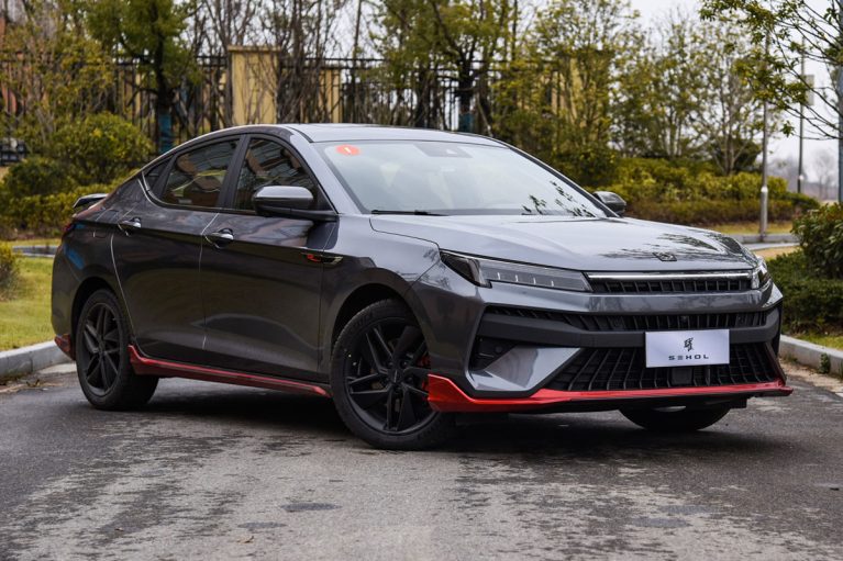 مشخصات و قیمت احتمالی جک J7، سدان جدید کرمان خودرو