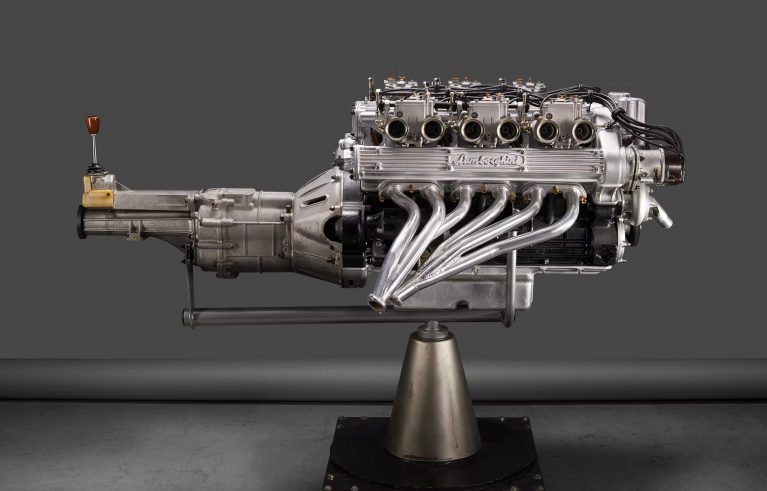 اولین موتور V12 لامبورگینی