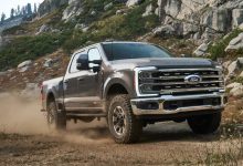 نمای پشت فورد F-450 سوپردیوتی