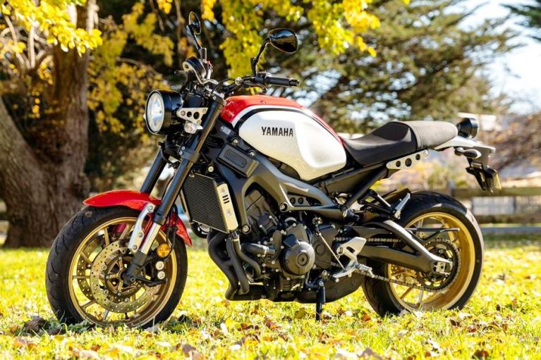 یاماها XSR900