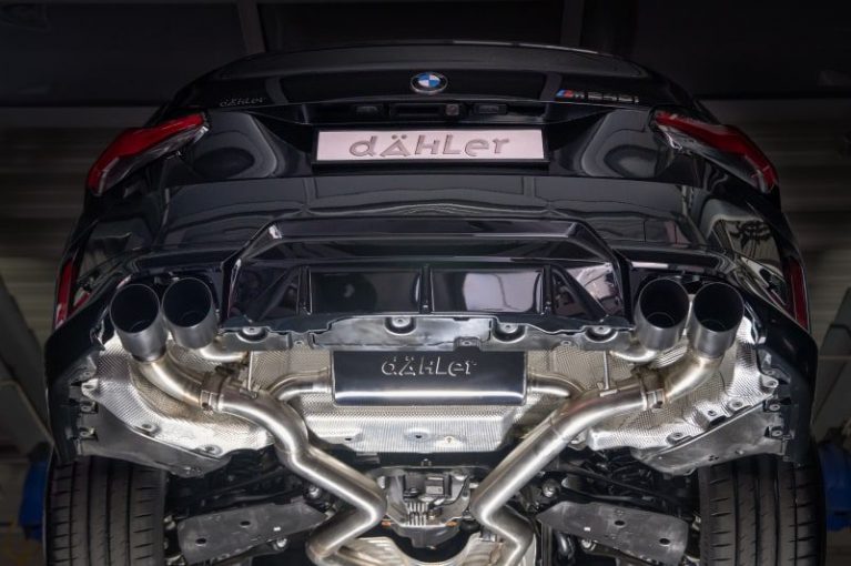 بی ام و M240i