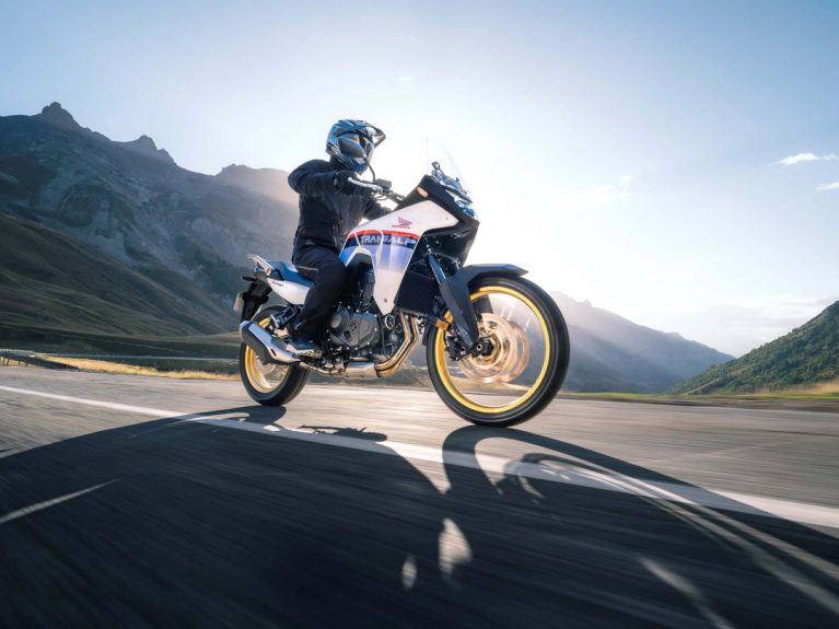 هوندا XL750