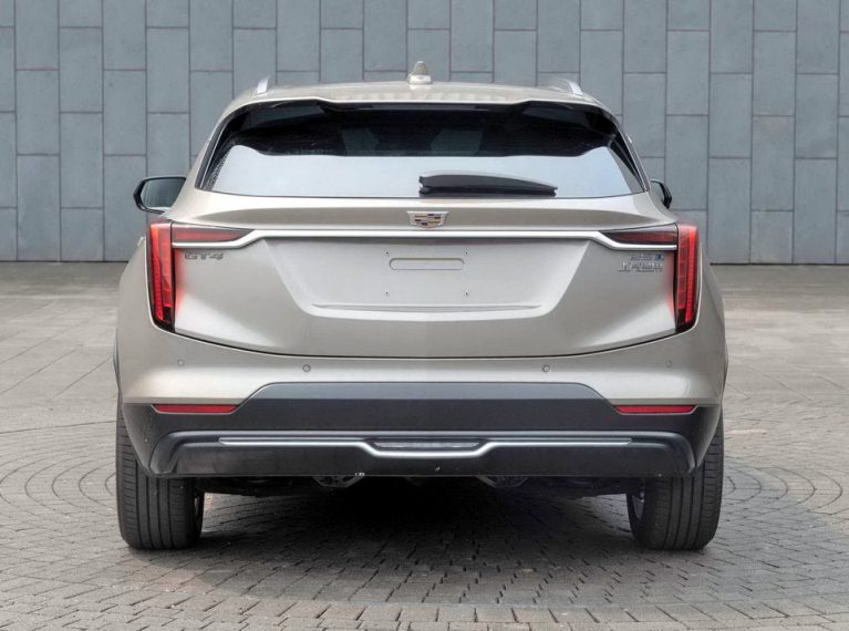 کادیلاک GT4