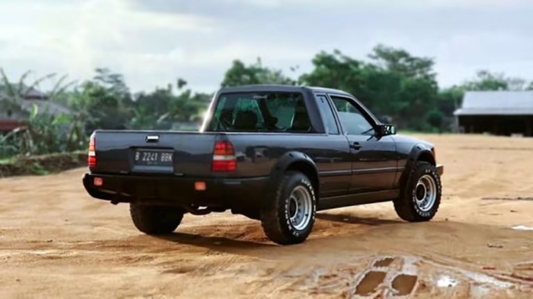 مرسدس بنز E300