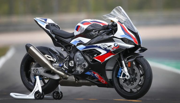 بی ام و M1000RR