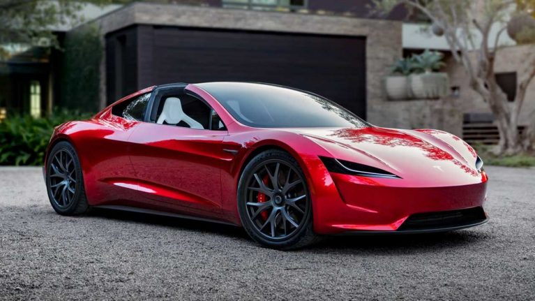 ابراز امیدواری ایلان ماسک برای آغاز تولید تسلا رودستر در سال 2024