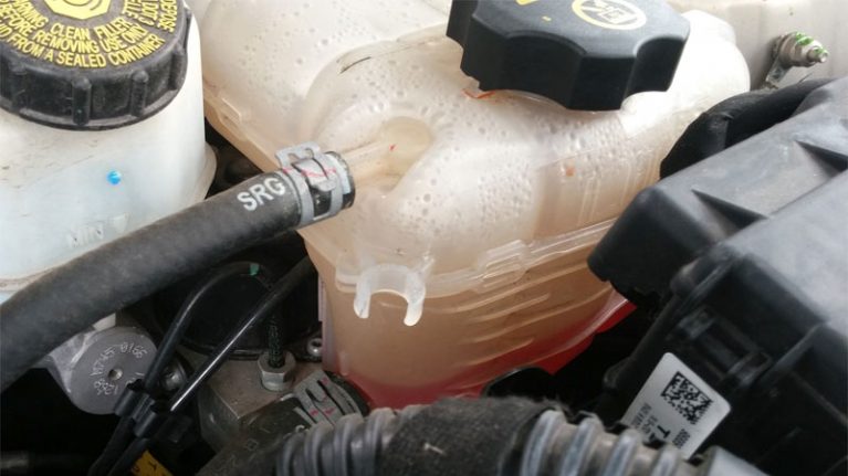 نشتی مایع خنک کننده خودرو