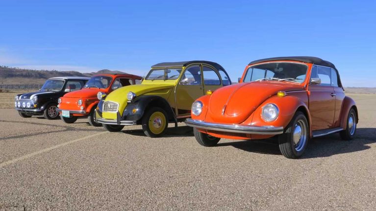 درگ خودروهای اقتصادی کلاسیک! بیتل، ژیان، فیات 500 و مینی