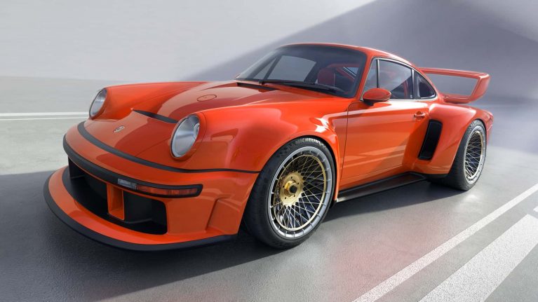این تصویر دارای صفت خالی alt است؛ نام پروندهٔ آن porsche-911-964-dynamics-lightweighting-study-track-focused-by-singer-767x431.jpg است