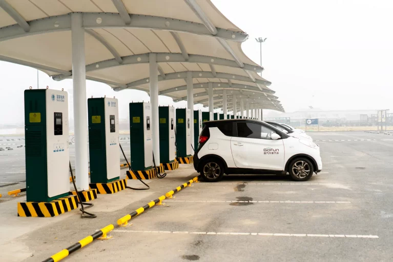 شارژ خودروی برقی در چین