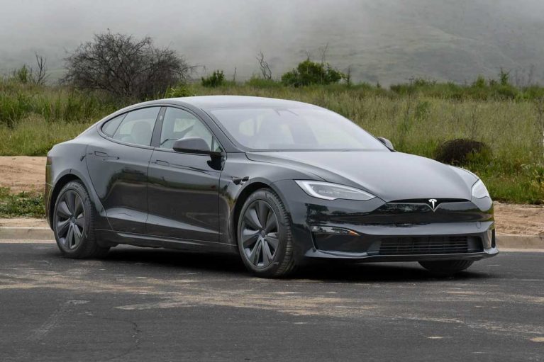 دستیابی تسلا مدل S پلد به حداکثر سرعت 328 کیلومتر بر ساعت در اتوبان