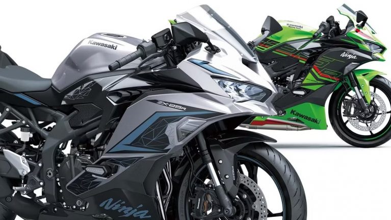 نمای جلوی کاوازاکی نینجا ZX-25R