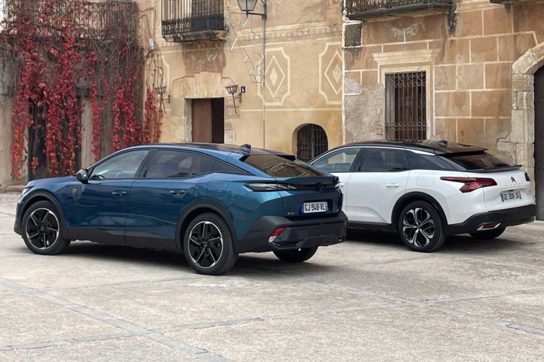 خودروهایی که در هیچ کلاسی جای نمی‌گیرند! از سیتروئن C5 X تا لامبورگینی لانزادور