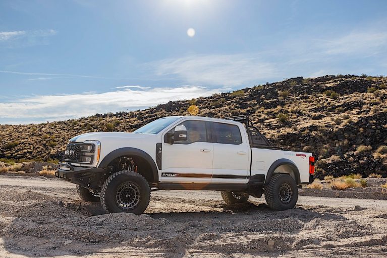شلبی F-250 سوپر باجا