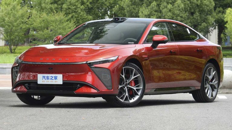 اکسید اکسلانتیکس ES، سدان برقی جدید چری با برد 700 کیلومتر