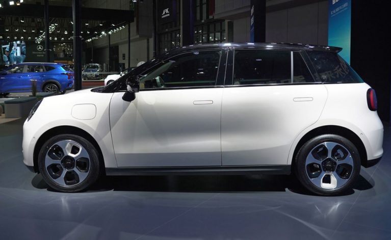 کرمان موتور KMC E30X برقی جک نمای جانبی