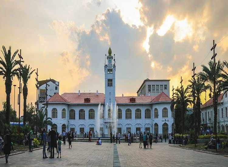 میدان شهرداری و سبزه میدان