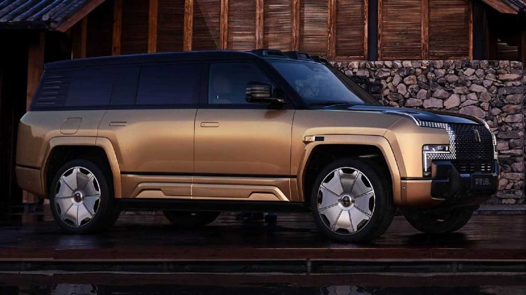 یانگ‌وانگ U8L، شاسی‌بلند لوکس بی وای دی با 1180 اسب بخار قدرت!