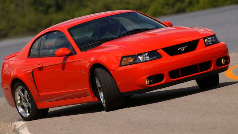 یادی از موستانگ SVT کبرا سال 2003، رقیبی برای بیامو M3 E46