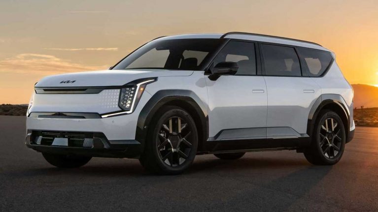 معرفی کیا EV9 نایتفال ادیشن با ظاهر جذابتر و شتاب سریعتر