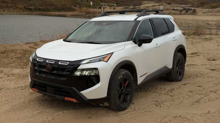 رانندگی با نیسان ایکس‌تریل راک کریک 2025، شاسی‌بلند خانوادگی با روح آفرود