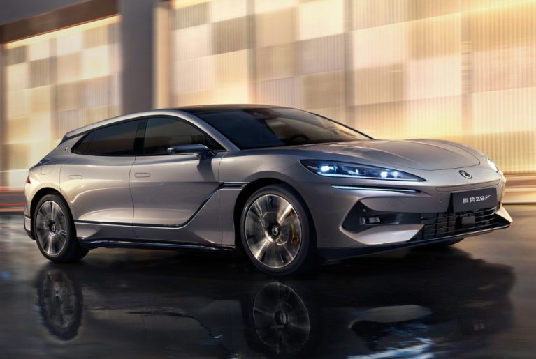 دنزا ادعا میکند 10 برابر بهتر از رقبای آلمانی است!