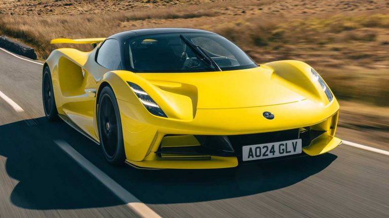 اولین رانندگی با لوتوس اوایا، هایپرکار برقی 2000 اسب بخار سرانجام آزمایش شد