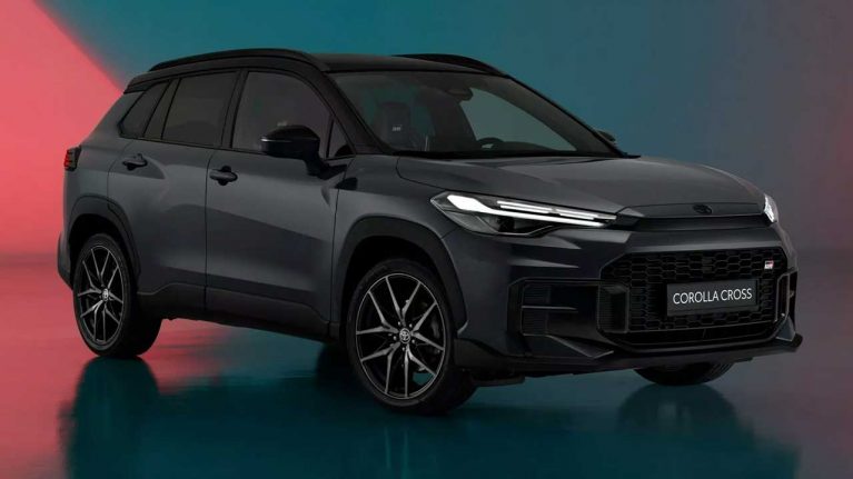 معرفی تویوتا کرولا کراس GR اسپرت با ظاهر جذاب‌تر و پیشرانه هیبرید