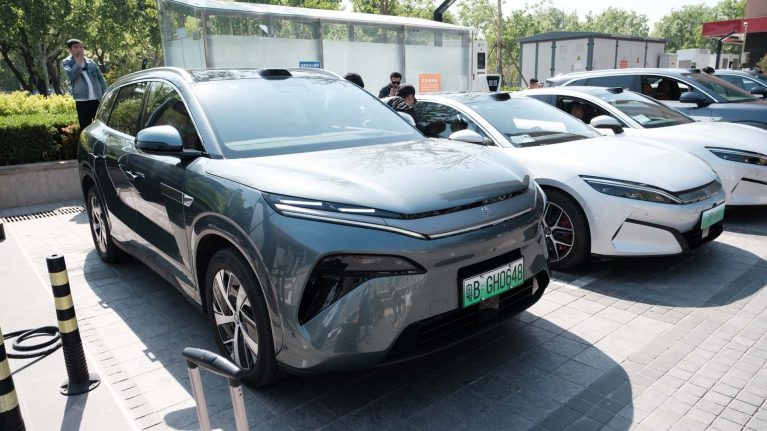 انقلاب بی وای دی در دنیای خودروهای برقی، 400 کیلومتر برد با 5 دقیقه شارژ!