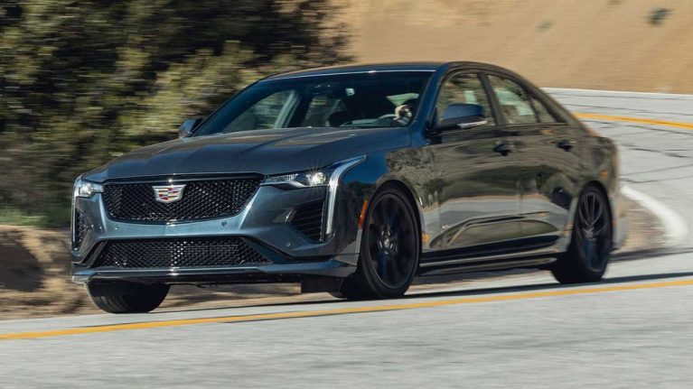 پشت فرمان کادیلاک CT4-V، قدرتمند اما فاقد هیجان بلک‌وینگ