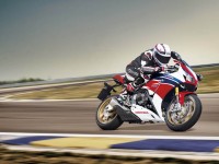 2014 Honda CBR1000RR SP