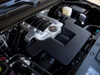 Cadillac-Escalade_2015_engine