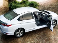 Honda Grace Hybrid