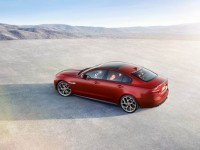 Jaguar XE 2016