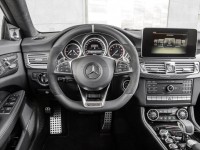 Mercedes-Benz-CLS-2015-Dashboard