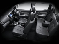 Mitsubishi Triton L200 Interior
