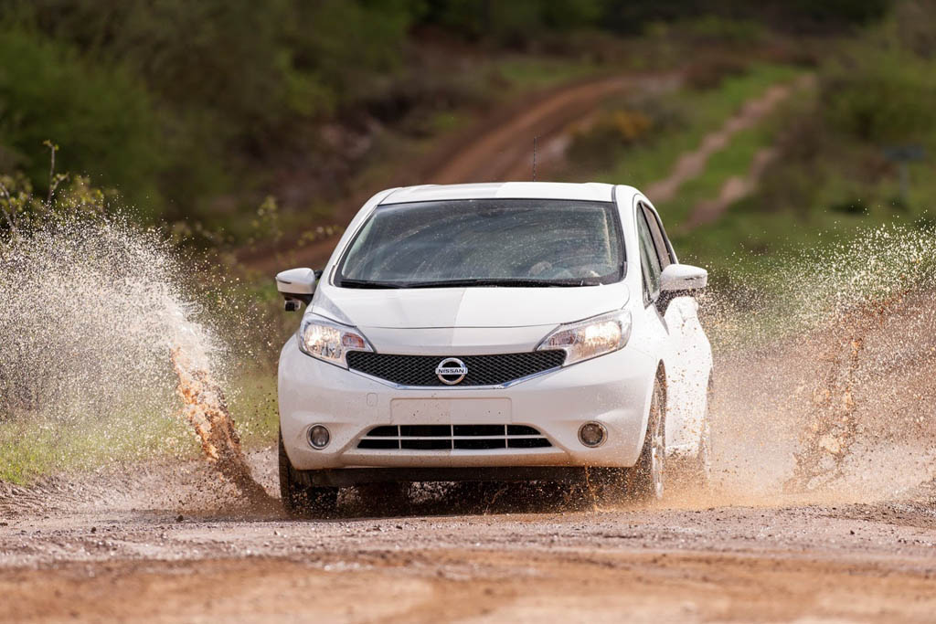 Nissan Self-Cleaning