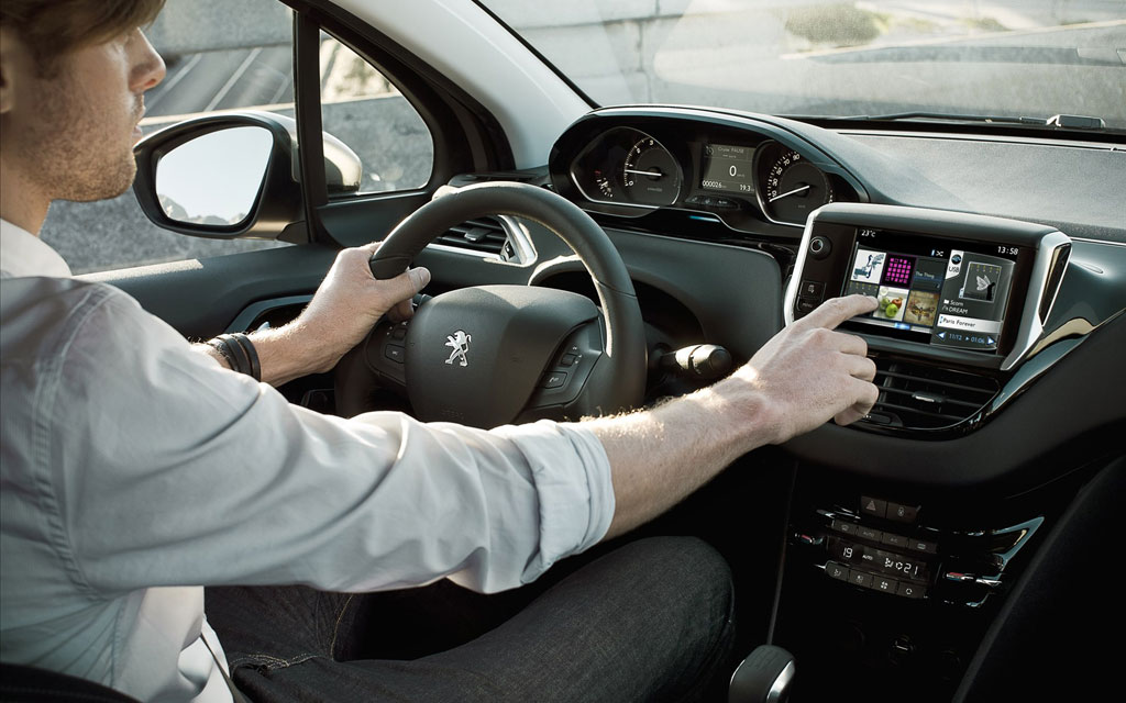 Peugeot 208 dashboard