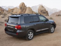 toyota land cruiser v8 2014